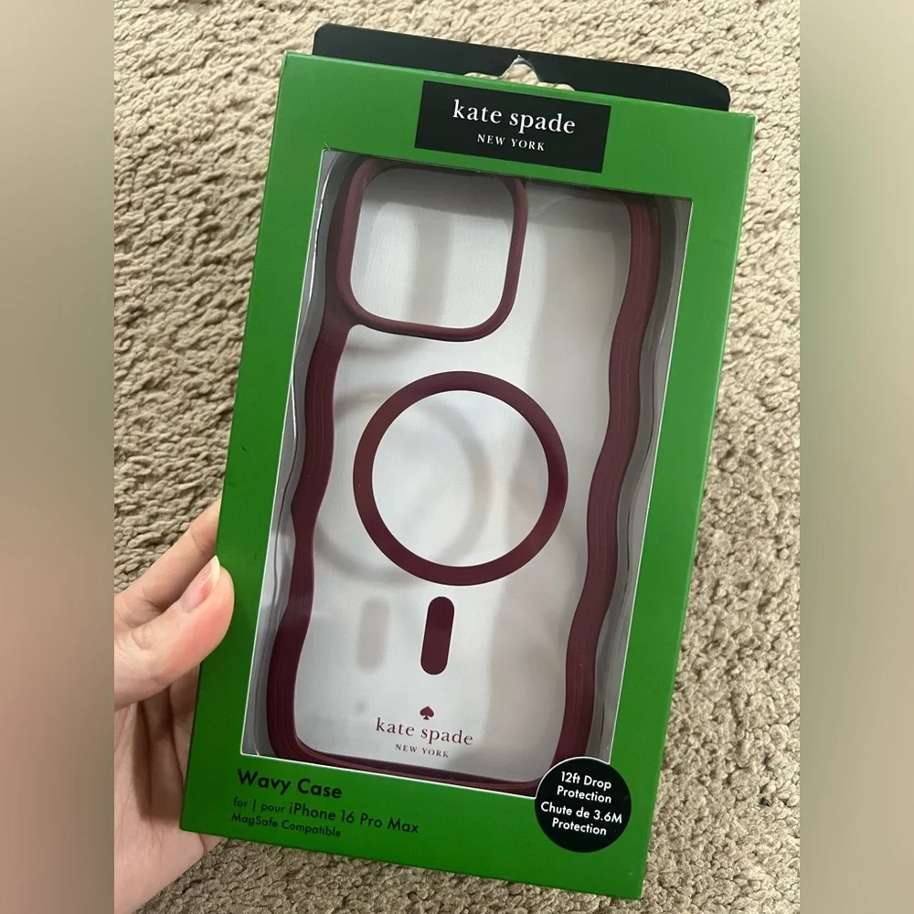 KATE SPADE Protective Case Magsafe For IPHONE 16 PRO MAX Wavy Burgundy Clear